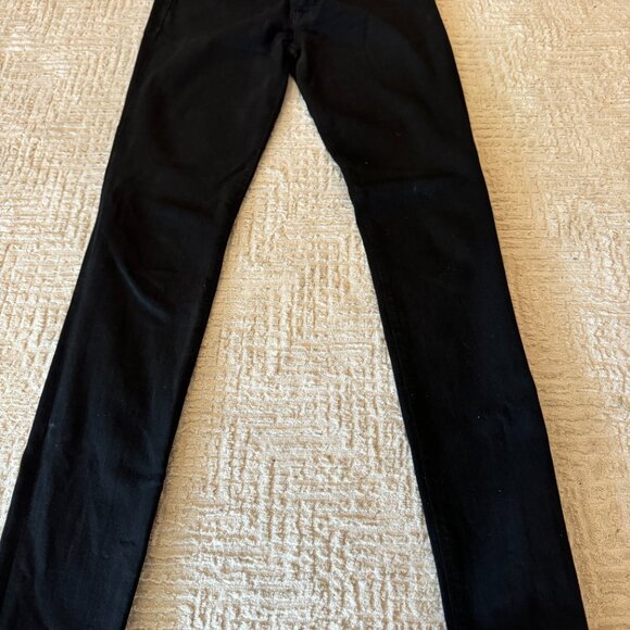 Hudson - Picture 3 of 3